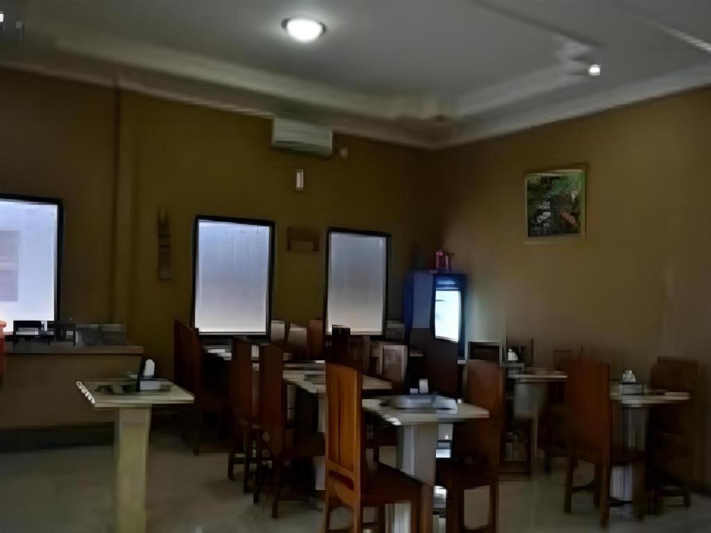 Hotel Khalista Purwakarta Exteriör bild